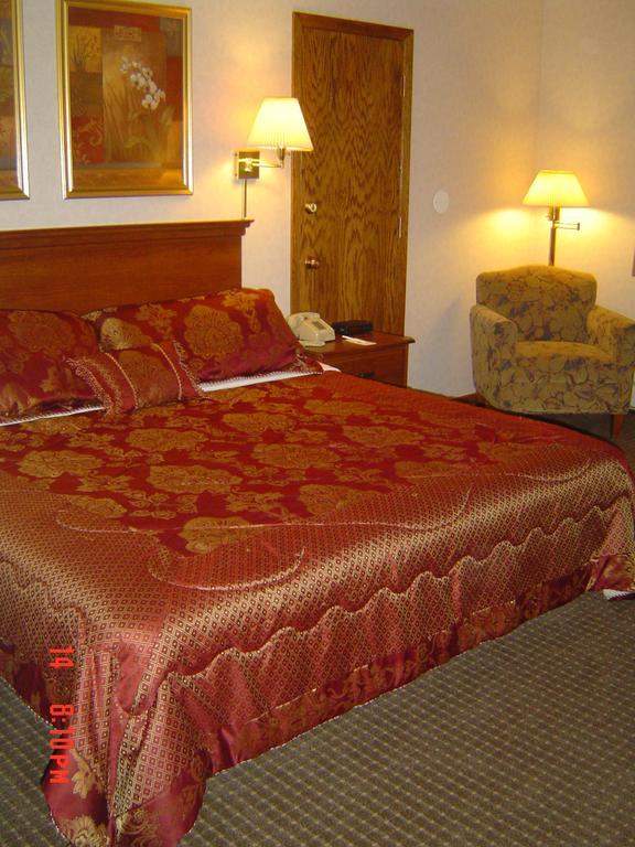 Ripon Welcome Inn And Suites エクステリア 写真