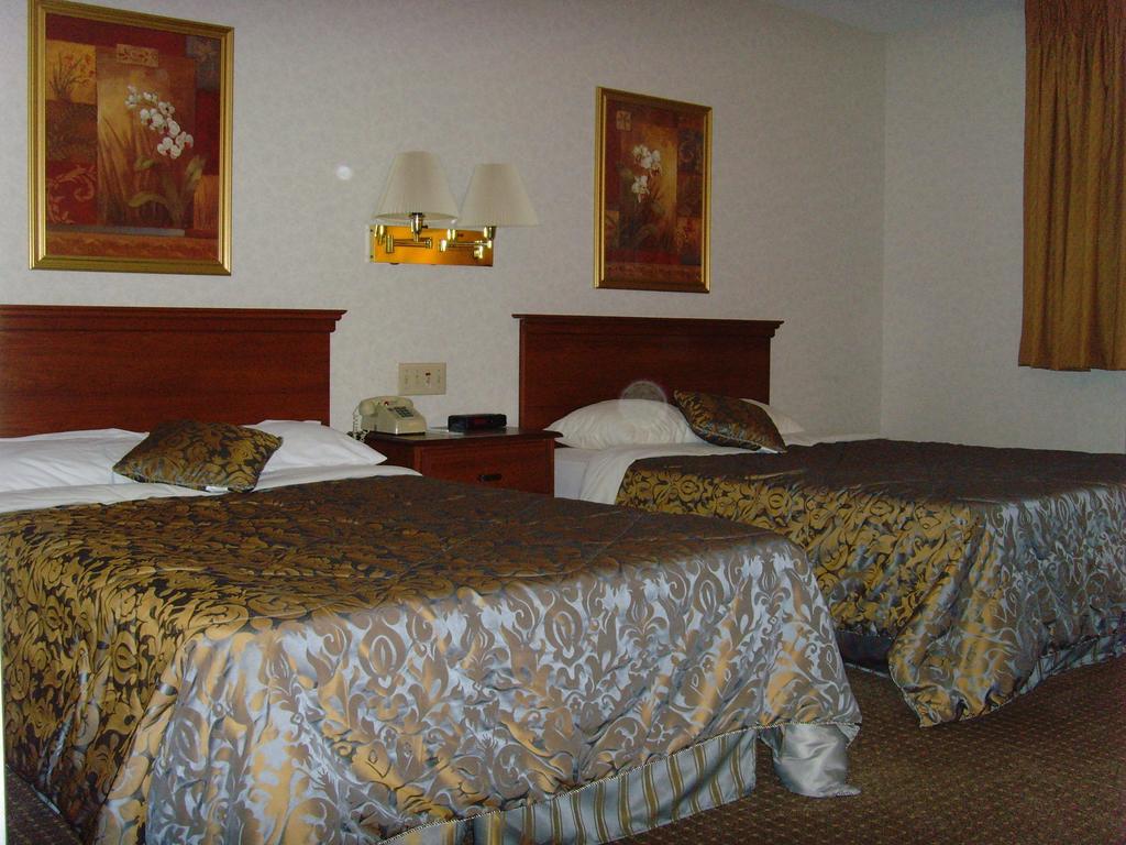 Ripon Welcome Inn And Suites エクステリア 写真