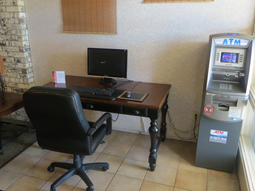 Ripon Welcome Inn And Suites エクステリア 写真